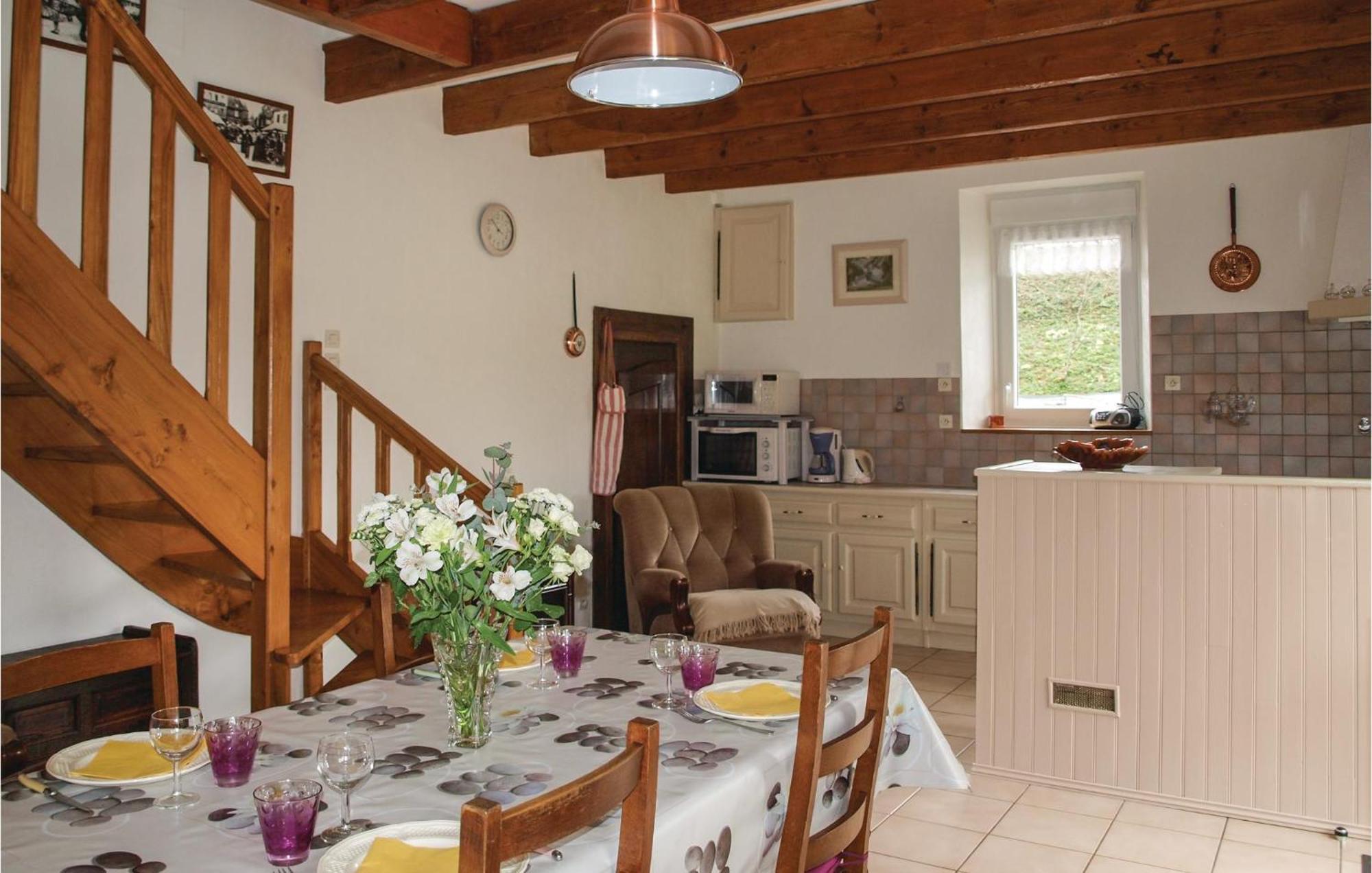 3 Bedroom Awesome Home In Lezardrieux Exterior photo